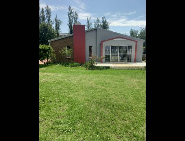 3 BEDROOM HOUSE FOR SALE IN VICTORY PARK